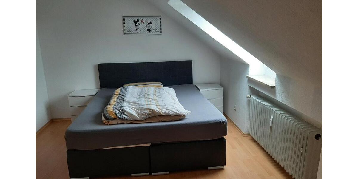 Dachgeschoßwohnung Tirschenreuth - 3 Zimmer, 73 m&sup2;, 452&euro; | Angebot:26183656