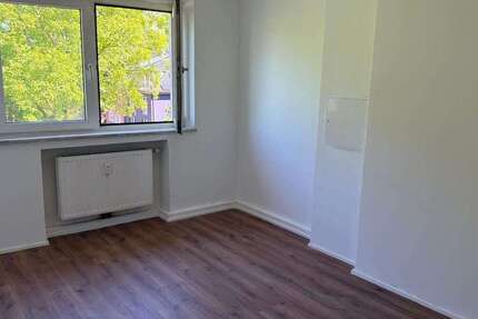 Wohnung Bottrop Stadtmitte - 2.5 Zimmer, 48 m&sup2;, 430&euro; | Angebot:27199700