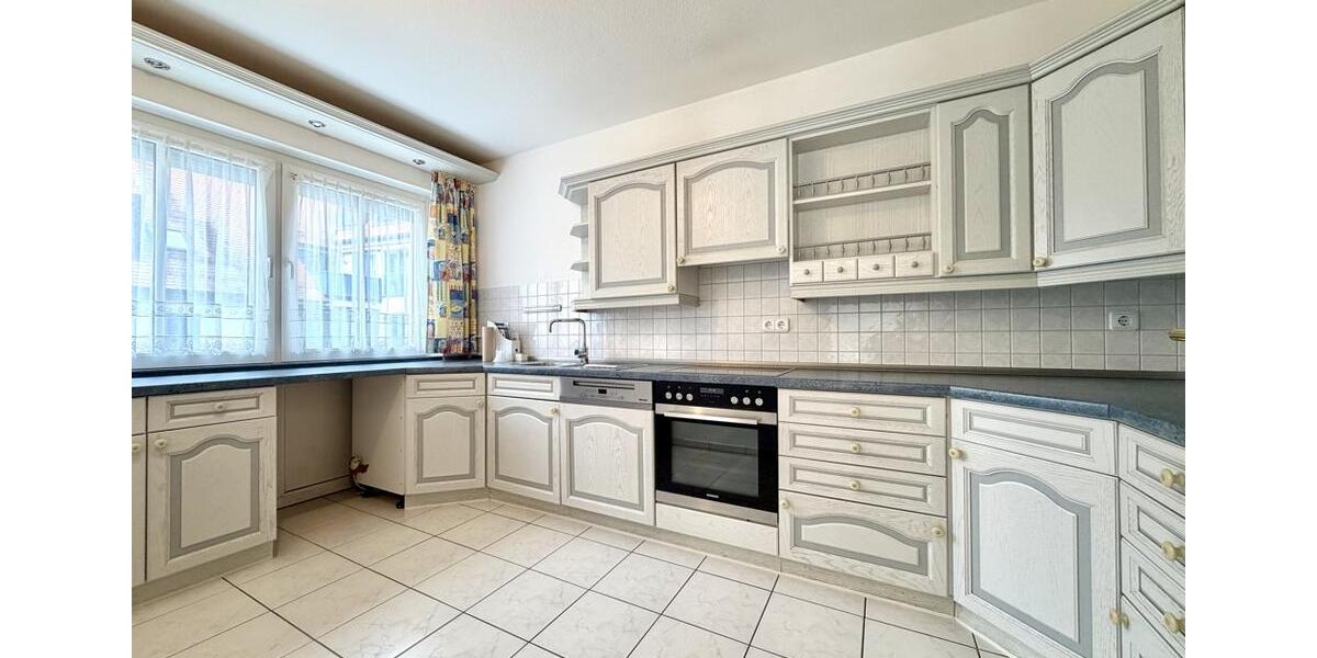 Etagenwohnung Bayreuth City - 4 Zimmer, 127 m&sup2;, 1.695&euro; | Angebot:26413848