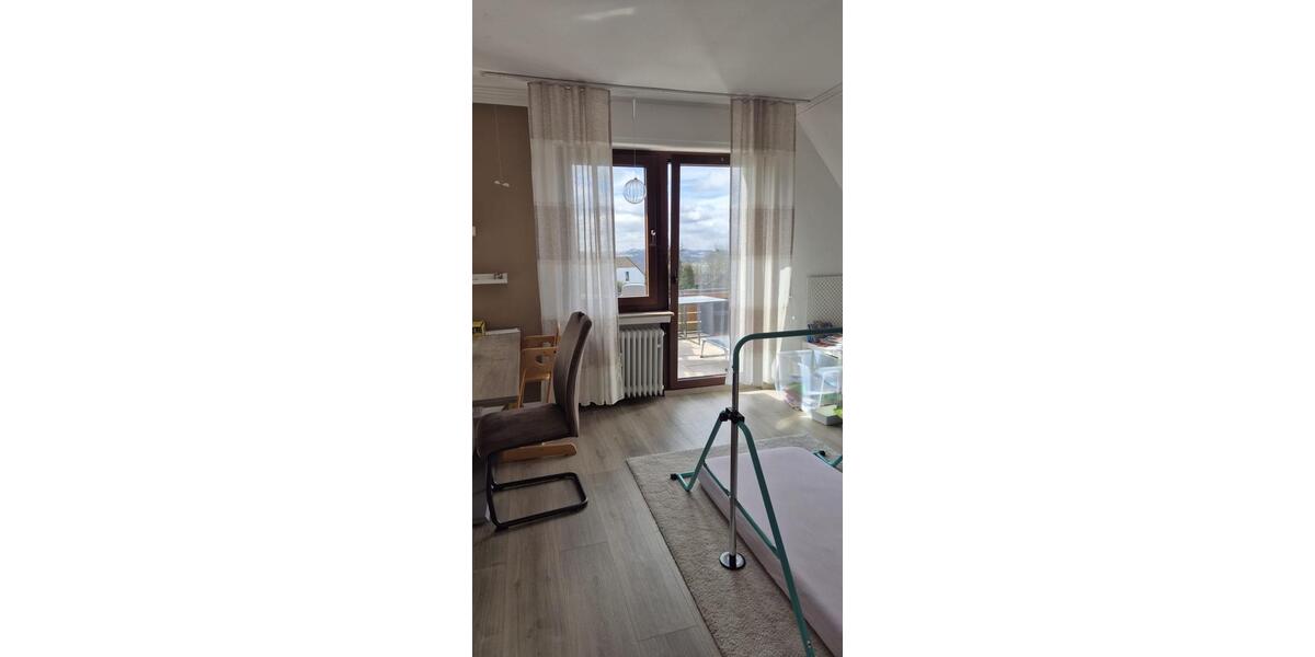 Etagenwohnung Altena - 3 Zimmer, 93 m&sup2;, 800&euro; | Angebot:26224984
