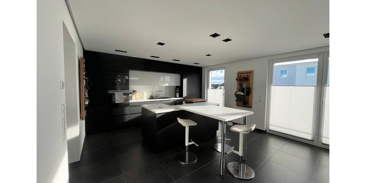 Etagenwohnung Sassenburg - 4 Zimmer, 125 m&sup2;, 1.330&euro; | Angebot:24440085