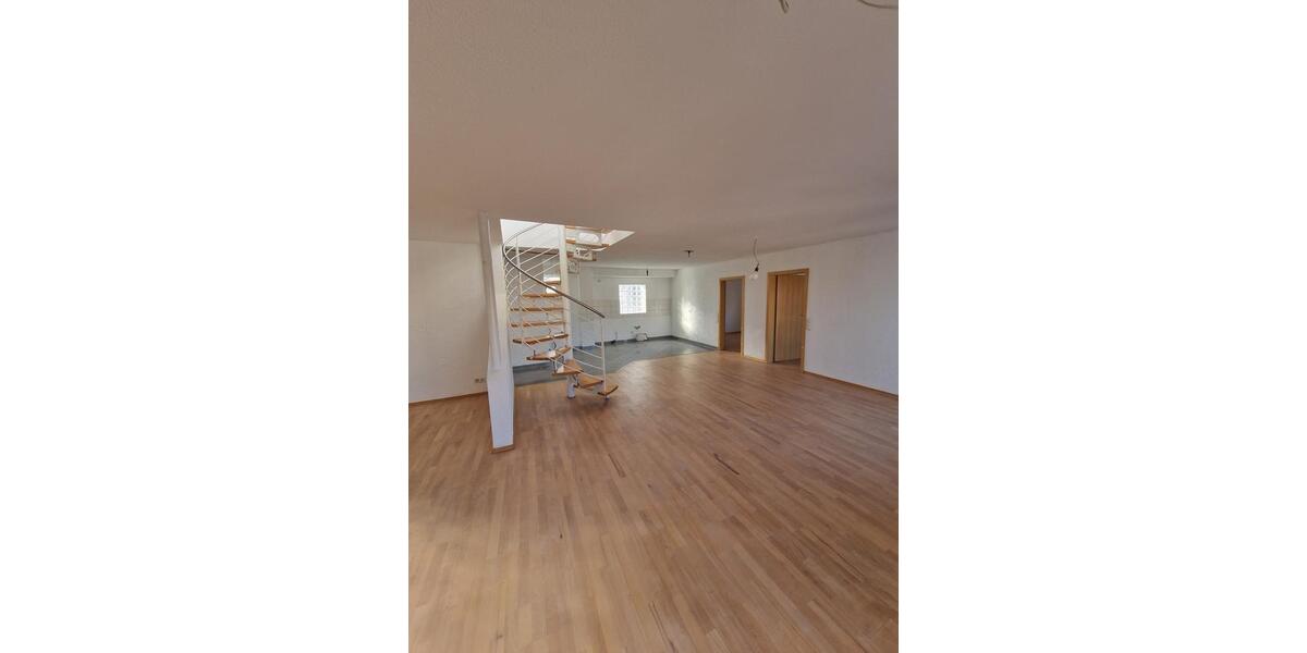 Maisonettenwohnung Pforzheim Dillweißenstein - 3 Zimmer, 152 m&sup2;, 1.330&euro; | Angebot:26030752