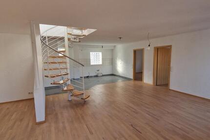 Wohnung Pforzheim Dillweißenstein - 3 Zimmer, 152 m&sup2;, 1.330&euro; | Angebot:26030752