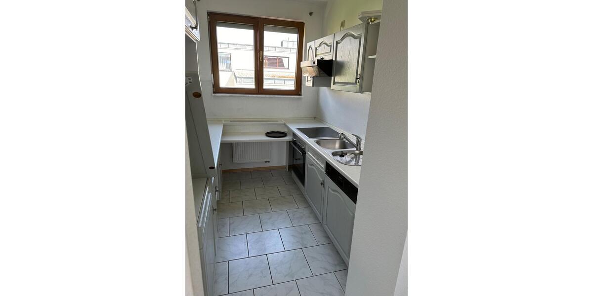 Dachgeschoßwohnung Hohenroth - 3 Zimmer, 102 m&sup2;, 750&euro; | Angebot:25641053