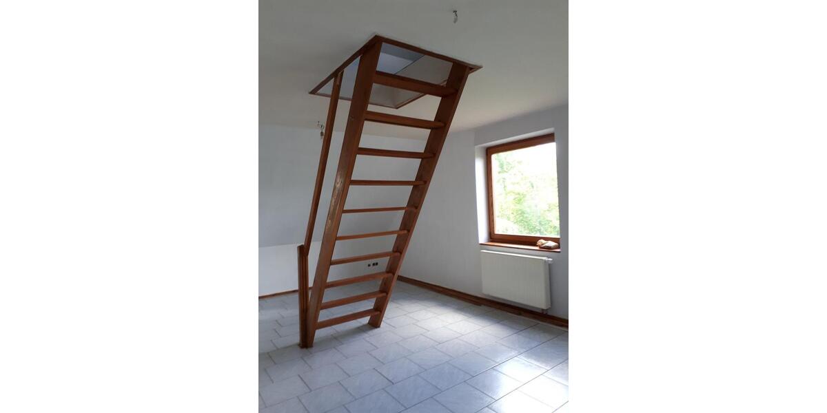 Dachgeschoßwohnung Hamweddel - 1 Zimmer, 45 m&sup2;, 500&euro; | Angebot:25353776
