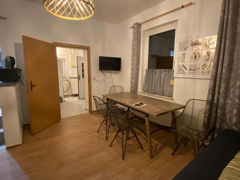 Möblierte 1-Zimmer-Wohnung mit Garten - Besichtigung am 02.08