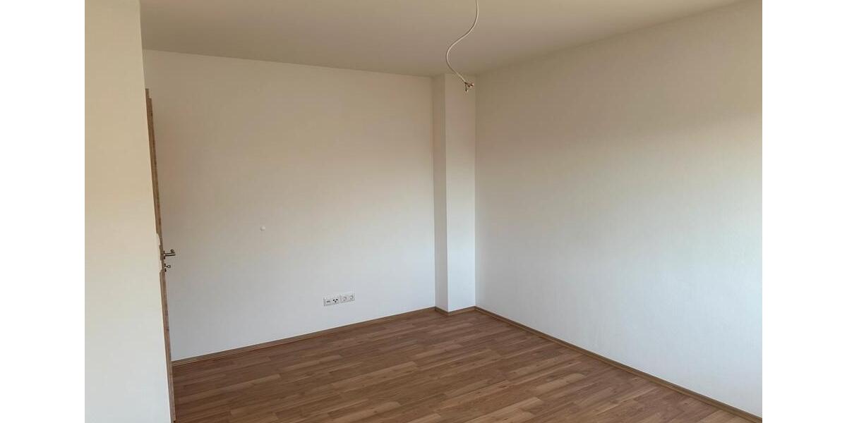 Doppelhaushälfte Osterhofen - 6 Zimmer, 175 m&sup2;, 1.350&euro; | Angebot:26399730