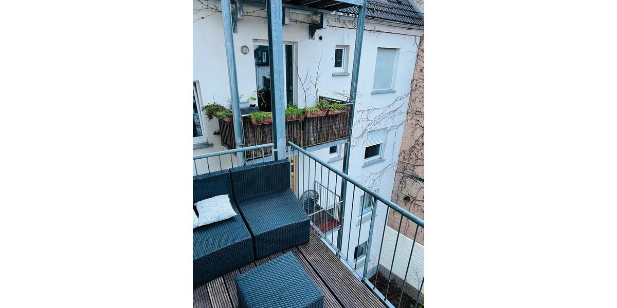 Etagenwohnung Saarbrücken - 2 Zimmer, 80 m&sup2;, 850&euro; | Angebot:26534257