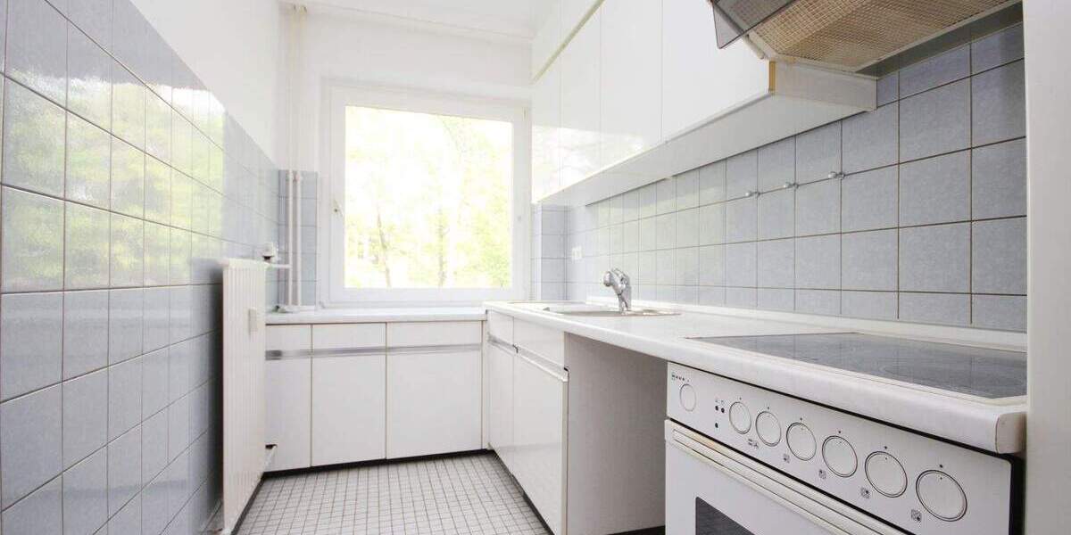 Schöne 2,5 - Zimmer - Wohnung mit Parkettboden, Einbauküche, Bad mit Wanne, toller Grundriss! 2 zimmer