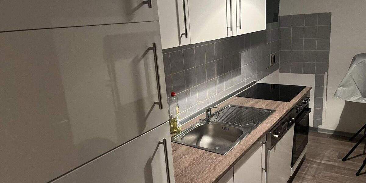 Helle möblierte 75 m² Wohnung mit Panorama & Garage 2 zimmer