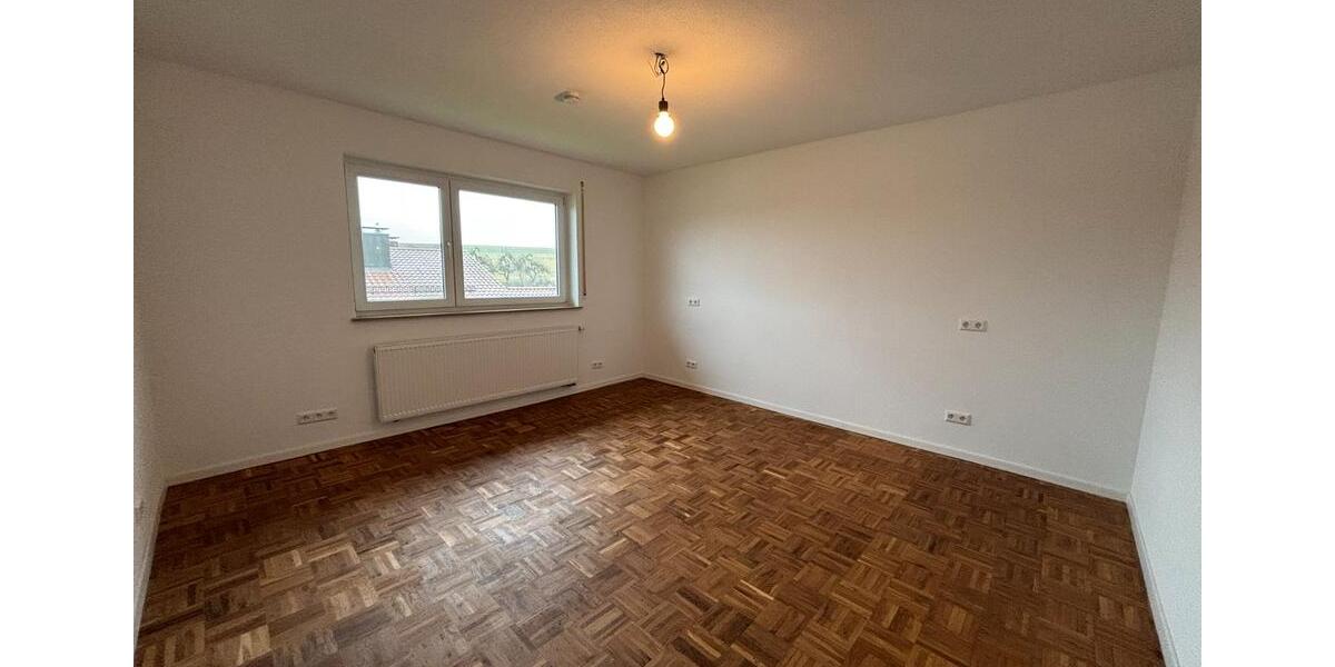 Erdgeschoßwohnung Schefflenz - 4 Zimmer, 92 m&sup2;, 940&euro; | Angebot:25017185