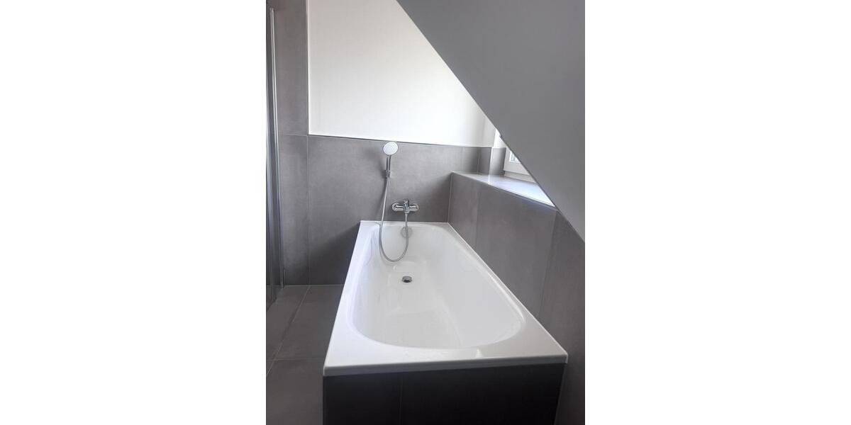 Etagenwohnung Herborn - 4 Zimmer, 107 m&sup2;, 1.250&euro; | Angebot:26623575