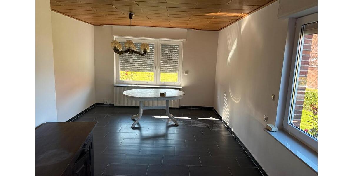 Einfamilienhaus Aurich - 5 Zimmer, 155 m&sup2;, 1.500&euro; | Angebot:26122504