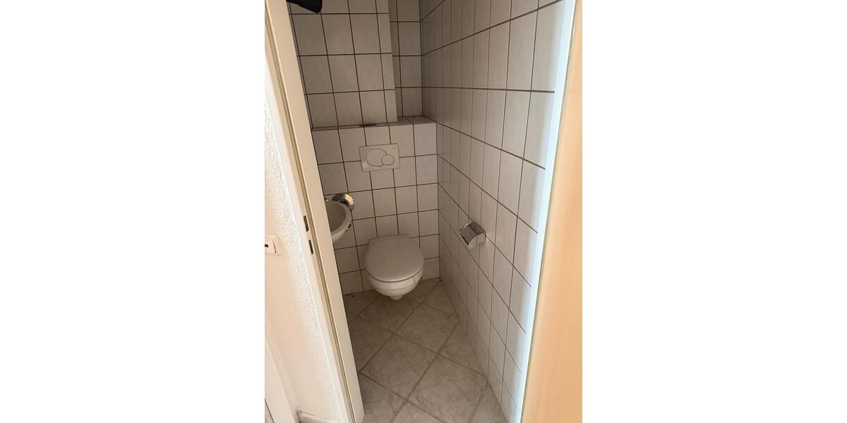Dachgeschoßwohnung Bad Vilbel - 2 Zimmer, 60 m&sup2;, 650&euro; | Angebot:25943866