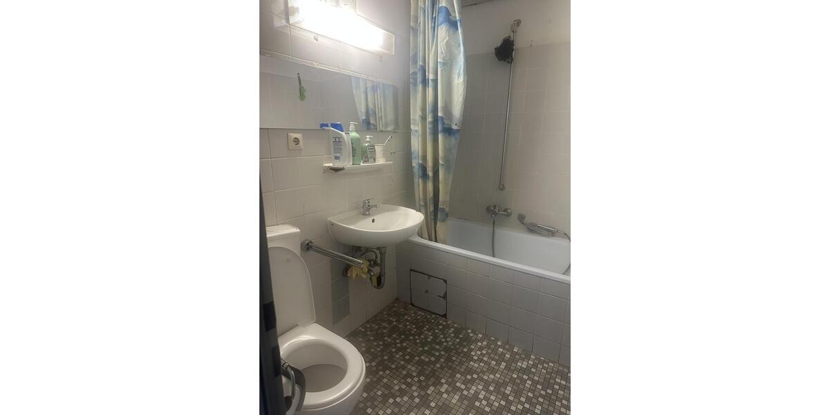 Etagenwohnung Heilbronn - 1 Zimmer, 16 m&sup2;, 420&euro; | Angebot:26594301