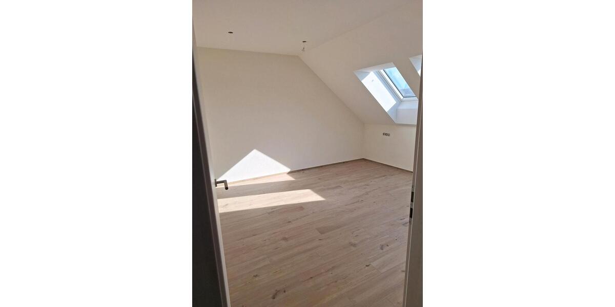 Dachgeschoßwohnung Rittersdorf - 2 Zimmer, 86 m&sup2;, 790&euro; | Angebot:26613414