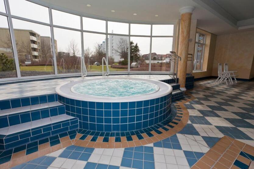 Exklusive möbl. Wohnung mit Seeblick, Pool und Sauna in Cuxhaven