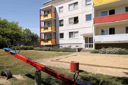 Wohnung zum Mieten in Neubrandenburg 400 € 86.68 m²