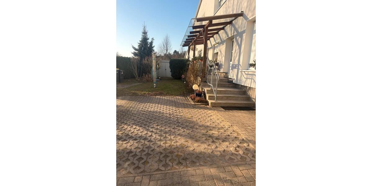 Erdgeschoßwohnung Burg Stargard - 2 Zimmer, 56 m&sup2;, 648&euro; | Angebot:25282396