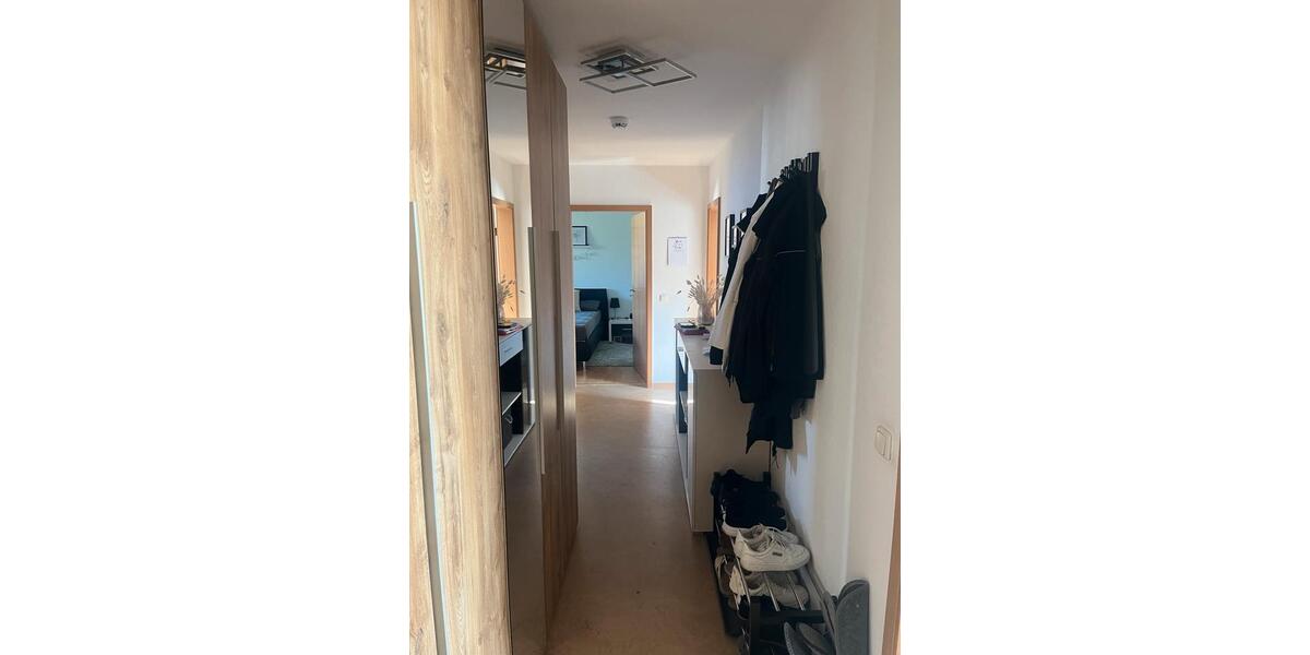 Dachgeschoßwohnung Gera Alt-Bieblach - 2.5 Zimmer, 74 m&sup2;, 900&euro; | Angebot:25992447