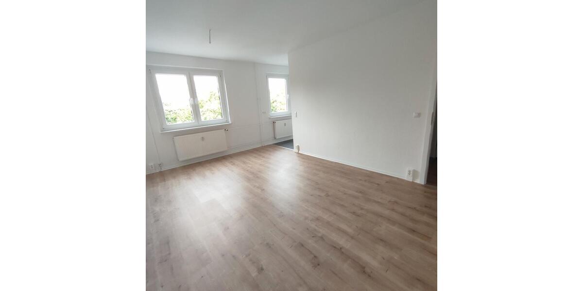 Etagenwohnung Bernsdorf - 1 Zimmer, 30 m&sup2;, 140&euro; | Angebot:22351767