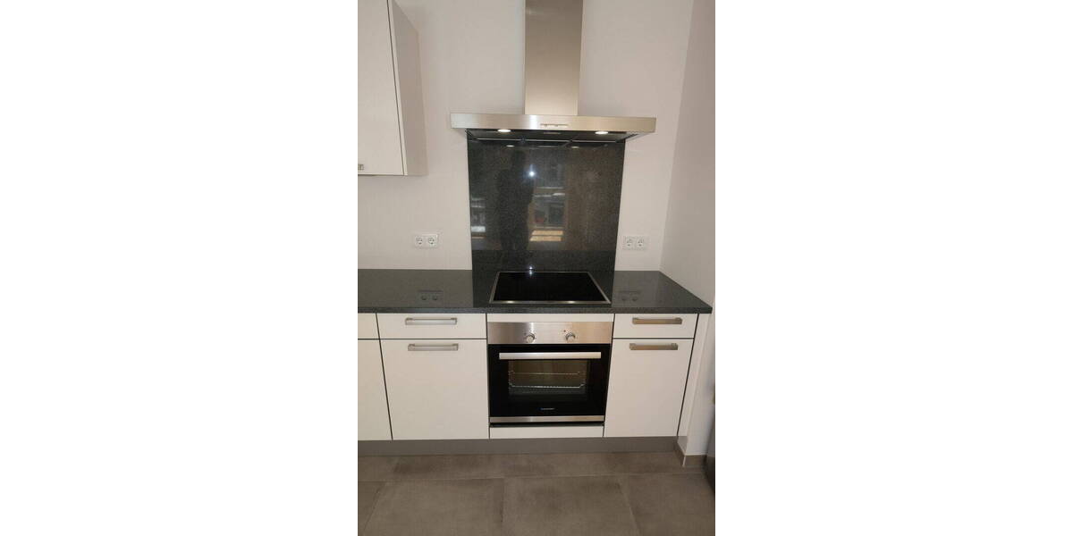 Etagenwohnung Frankfurt am Main Innenstadt - 2 Zimmer, 61 m&sup2;, 1.400&euro; | Angebot:26113075