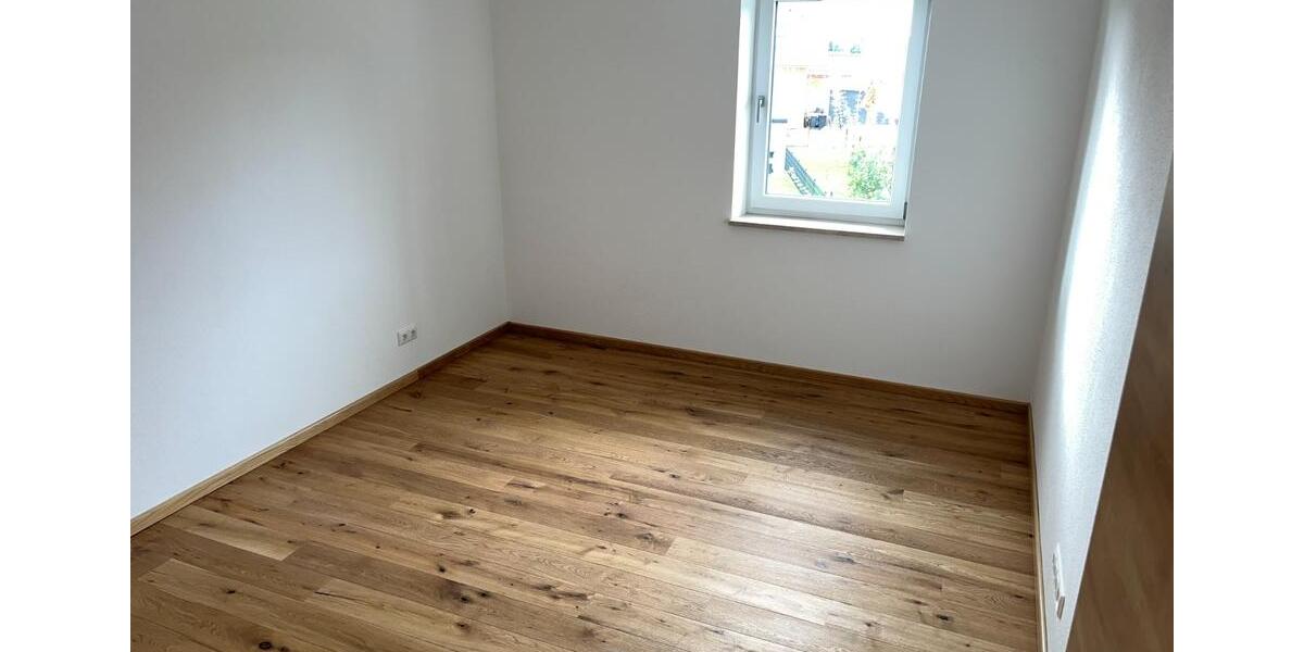 Etagenwohnung Töging am Inn - 2 Zimmer, 76 m&sup2;, 901&euro; | Angebot:23793848