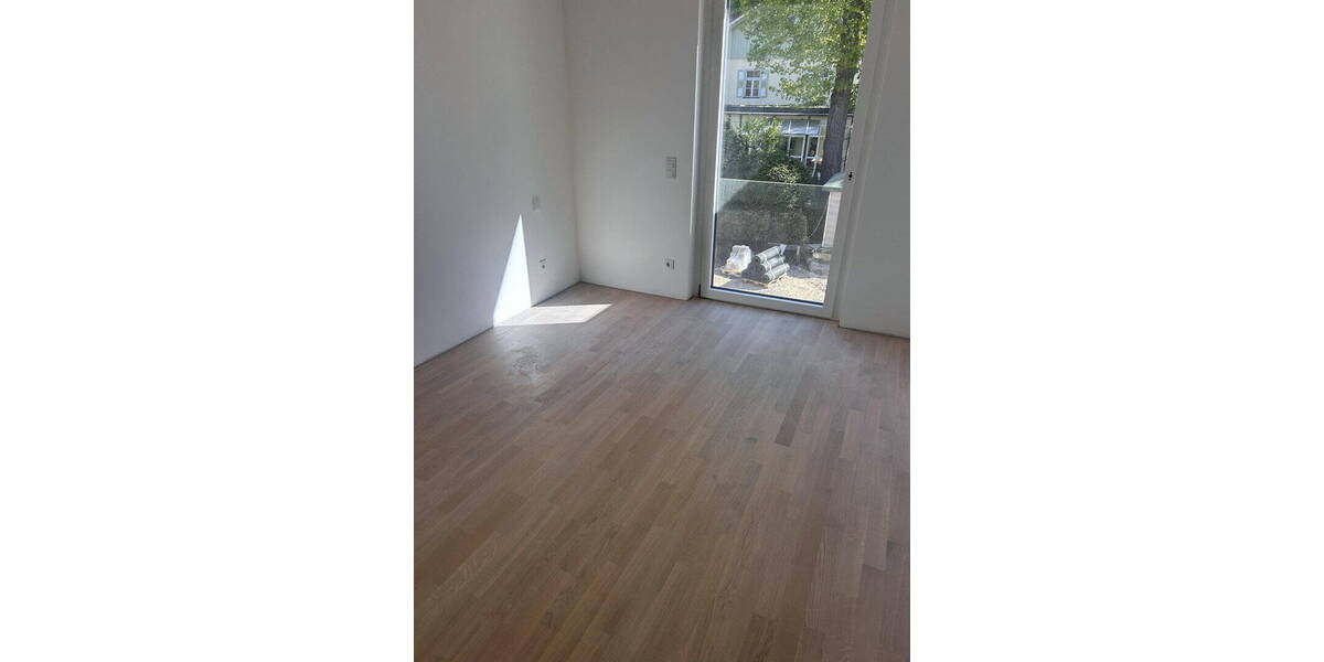 Etagenwohnung München Pasing-Obermenzing - 2 Zimmer, 72 m&sup2;, 2.150&euro; | Angebot:26450885