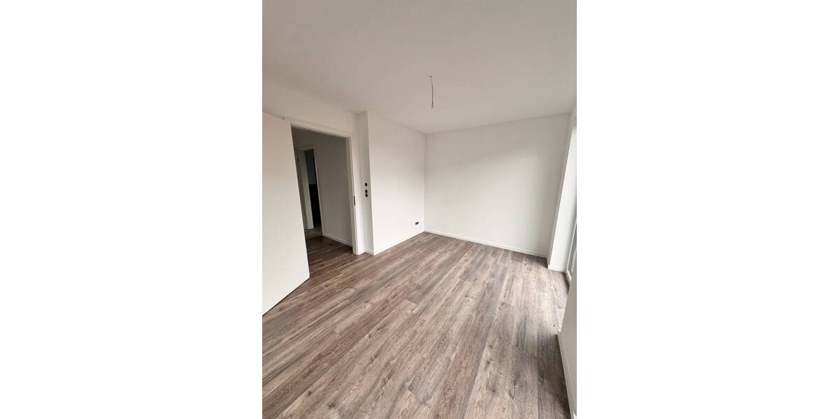 Reihenmittelhaus Bad Segeberg - 5 Zimmer, 104 m&sup2;, 1.700&euro; | Angebot:25743127