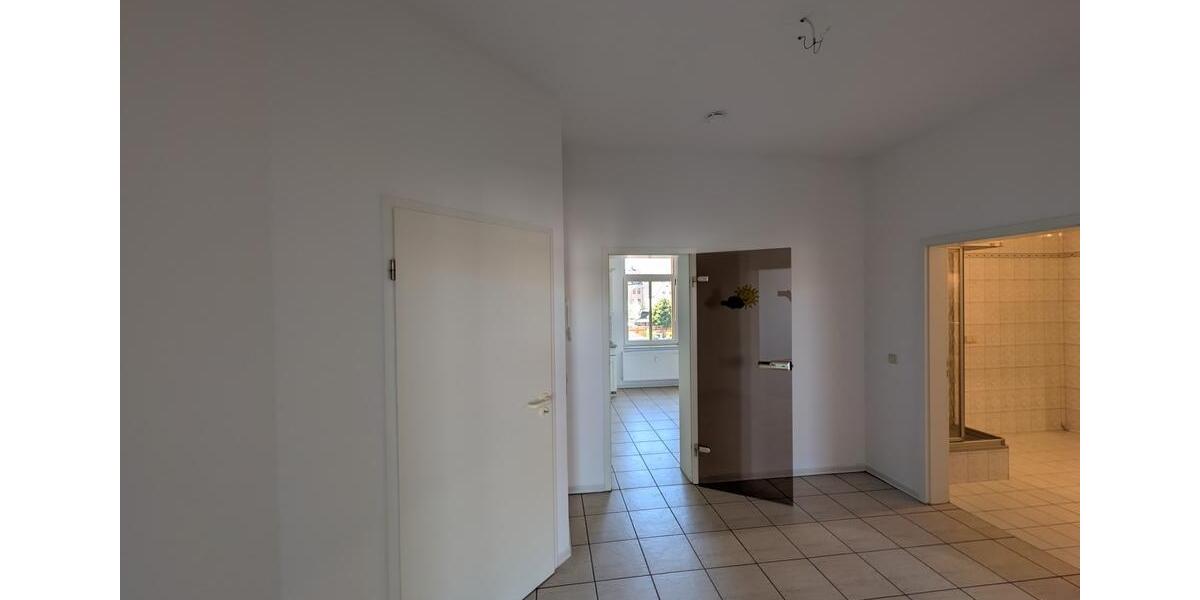 Etagenwohnung Meuselwitz - 3 Zimmer, 81 m&sup2;, 486&euro; | Angebot:26413440