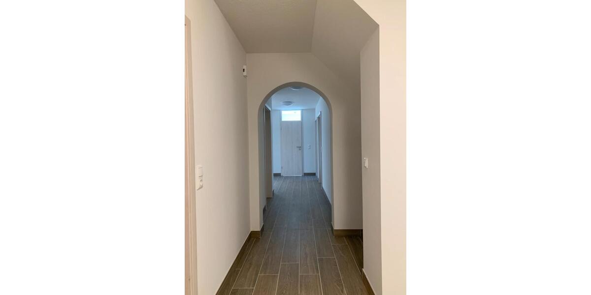 Erdgeschoßwohnung Wiesmoor - 4 Zimmer, 136 m&sup2;, 1.260&euro; | Angebot:26088513