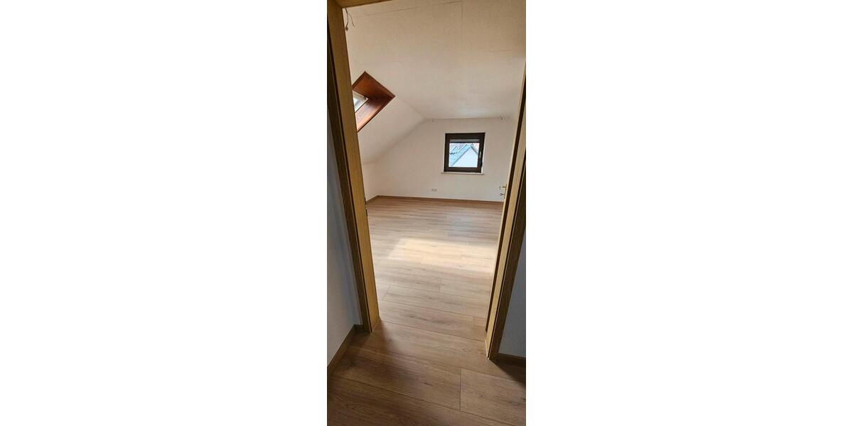 Einfamilienhaus Puschendorf - 4 Zimmer, 88 m&sup2;, 1.250&euro; | Angebot:26035918