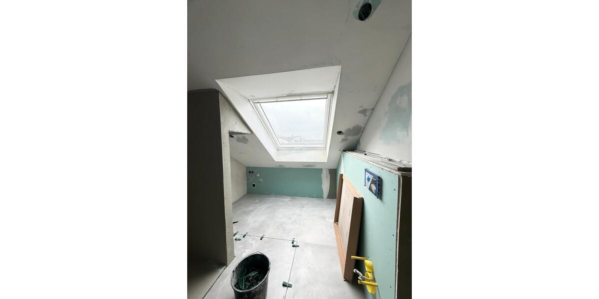 Dachgeschoßwohnung Bad Neuenahr-Ahrweiler Ahrweiler - 4 Zimmer, 125 m&sup2;, 1.325&euro; | Angebot:26091522