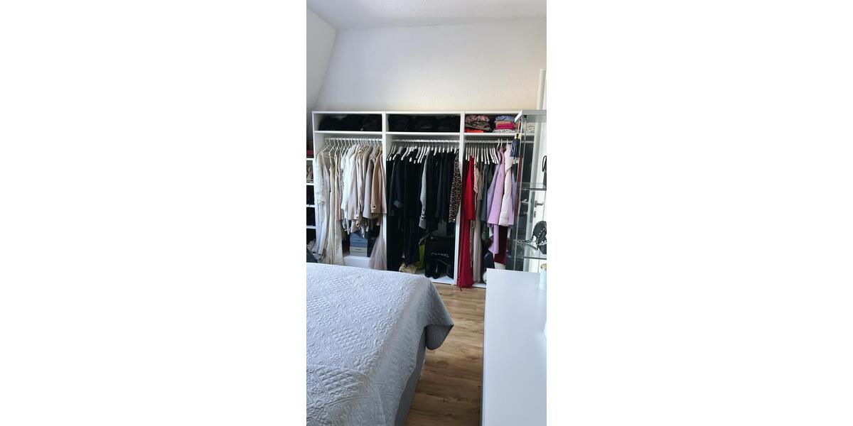 Dachgeschoßwohnung Solingen Ohligs - 2 Zimmer, 78 m&sup2;, 950&euro; | Angebot:26048890