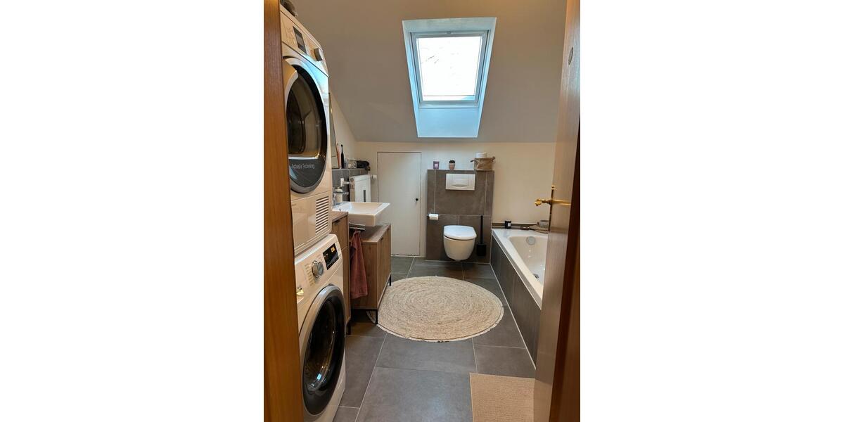 Etagenwohnung Traunstein - 3 Zimmer, 102 m&sup2;, 1.300&euro; | Angebot:26516749