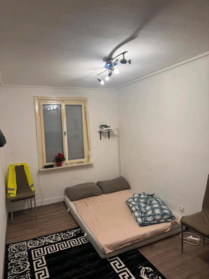WG Zimmer NUR FÜR FRAU