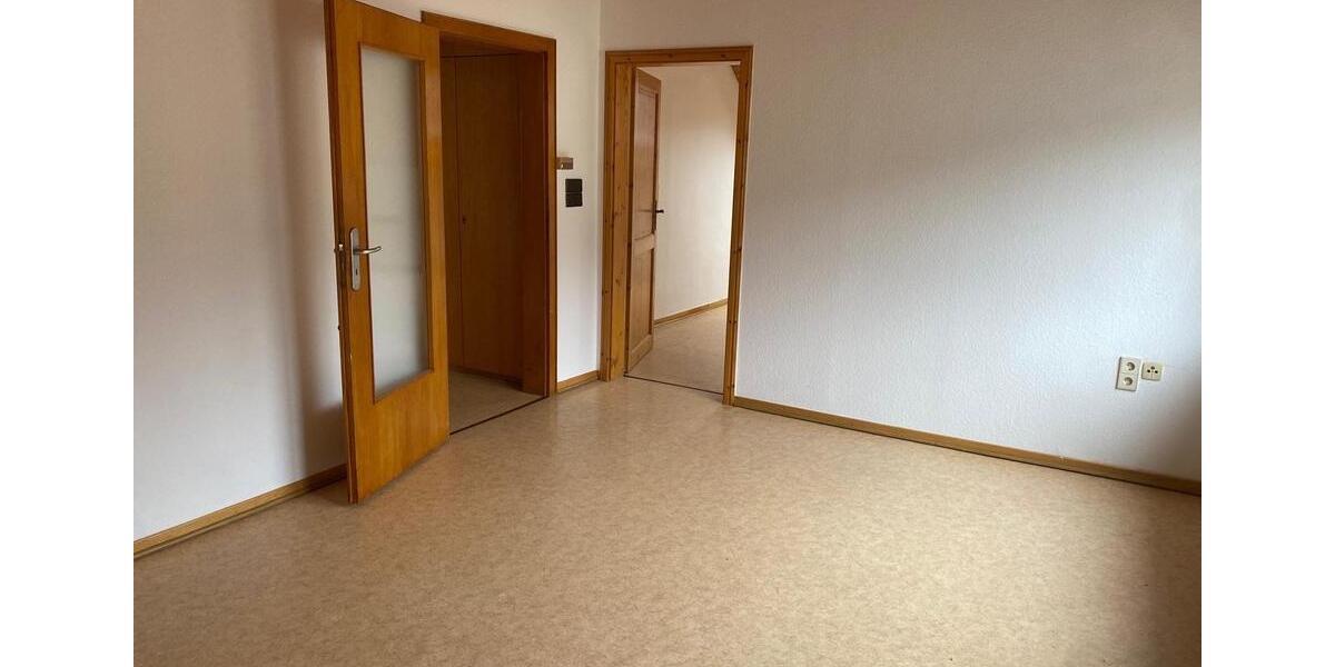 Dachgeschoßwohnung Werdohl - 4 Zimmer, 75 m&sup2;, 275&euro; | Angebot:25803661