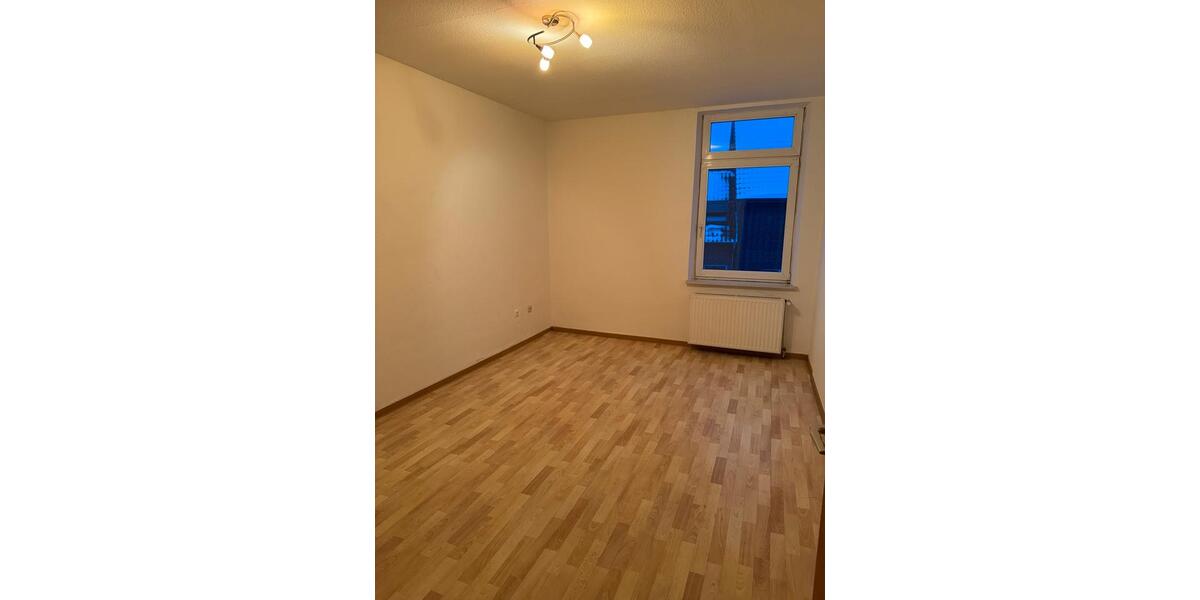Etagenwohnung Nordenham - 4 Zimmer, 90 m&sup2;, 720&euro; | Angebot:25281963