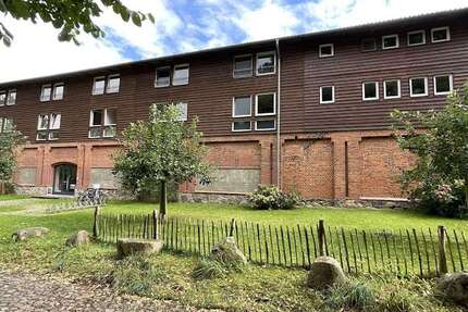 Wohnung zum Mieten in Ratzeburg 923,04 € 102.56 m² 2 zimmer