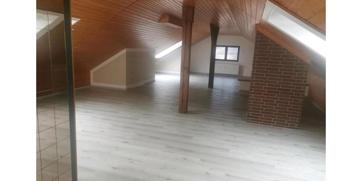 Dachgeschoßwohnung Jockgrim - 1 Zimmer, 65 m&sup2;, 790&euro; | Angebot:24848104