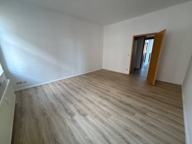 Zimmer Chemnitz Kaßberg - 3 Zimmer, 81 m&sup2;, 450&euro; | Angebot:26290142