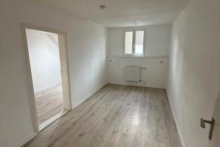 Wohnung Tuttlingen - 3.5 Zimmer, 87 m&sup2;, 1.180&euro; | Angebot:26660147