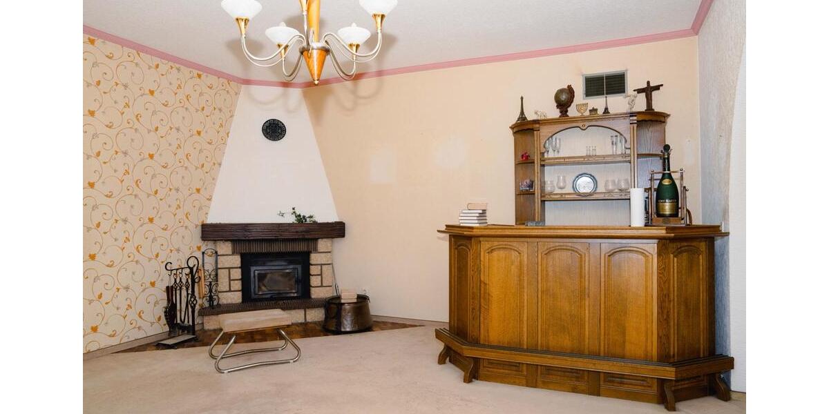 Etagenwohnung Neunkirchen - 1 Zimmer, 80 m&sup2;, 750&euro; | Angebot:26145442
