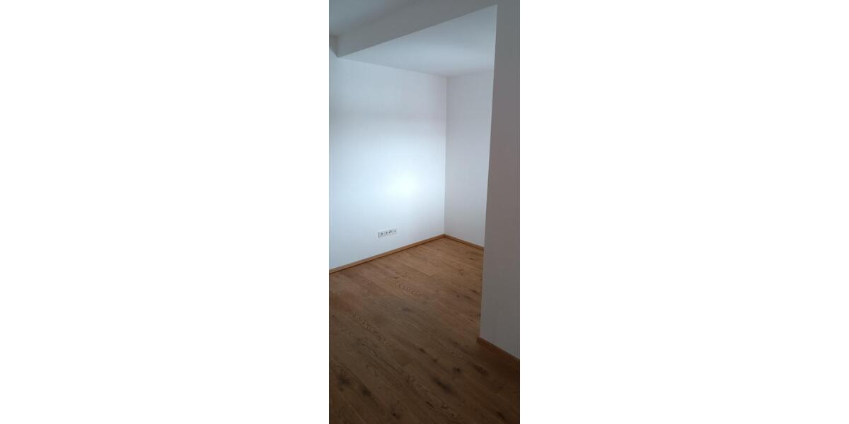 Dachgeschoßwohnung Wassertrüdingen - 5 Zimmer, 117 m&sup2;, 1.060&euro; | Angebot:24877180