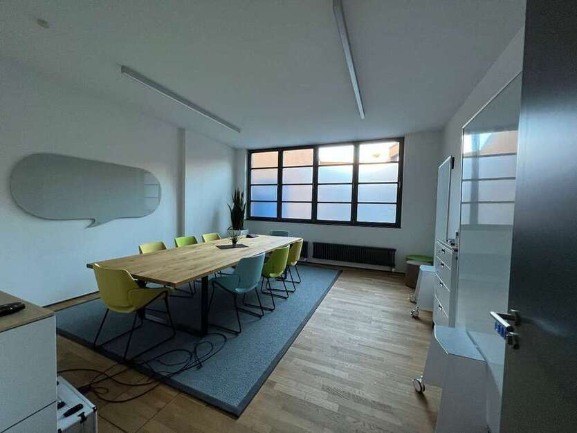 Büro in Köln 9.381 € 318 m²