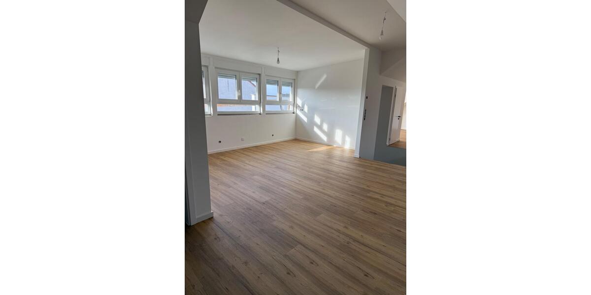 Dachgeschoßwohnung Einhausen - 3 Zimmer, 130 m&sup2;, 1.290&euro; | Angebot:25056867