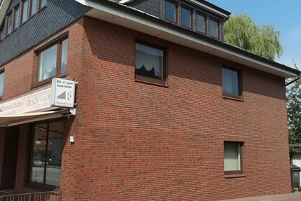 In zentraler Lage gelegen und gerade renoviert. 2 zimmer