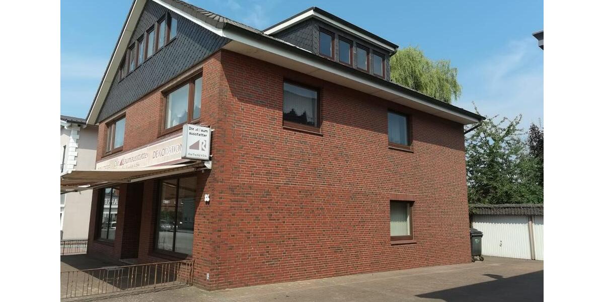 In zentraler Lage gelegen und gerade renoviert. 2 zimmer