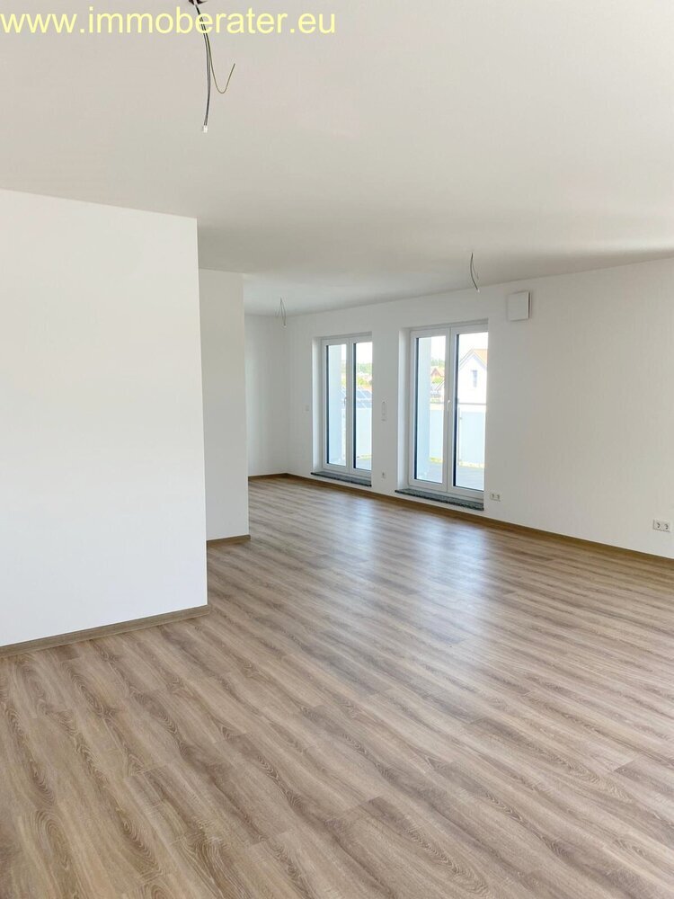 Penthouse-Whg 3-Zimmer - WFL 89 m² offene K Ess-WohnZimmer im 2. Obergeschoss - Aufzug 1 x Tiefgarage-plus 1 x Stellplatz u. v. Extras!