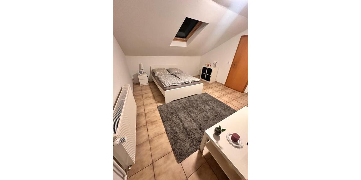 Etagenwohnung Tellingstedt - 3 Zimmer, 85 m&sup2;, 850&euro; | Angebot:26050952